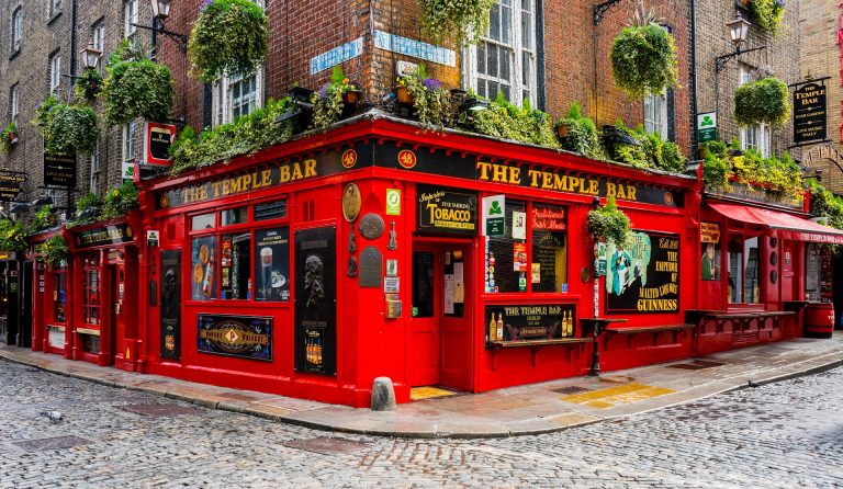 Temple Bar Dublin 768x446